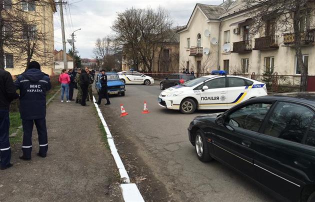Стрілянина в Мукачеві біля школи