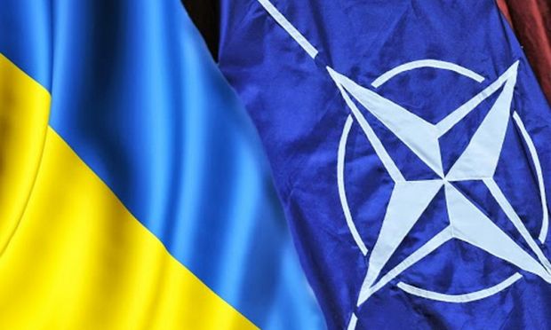 В УжНУ обговорювали тему входження України до НАТО