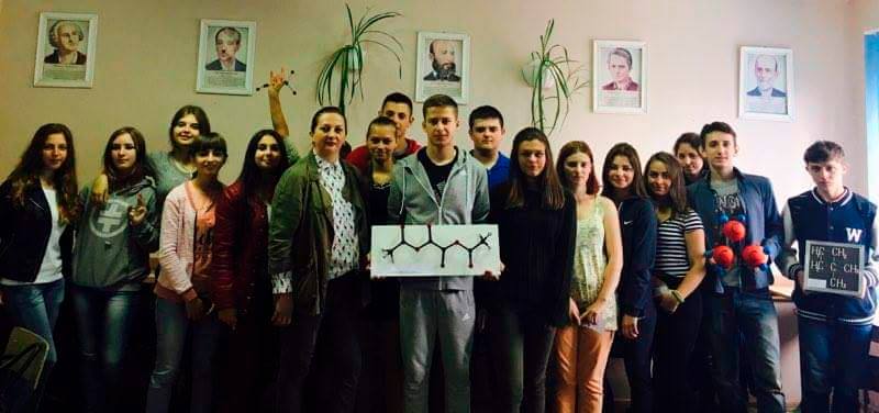 В Ужгородському торговельно-економічному коледжі креативно ставляться до вивчення хімії