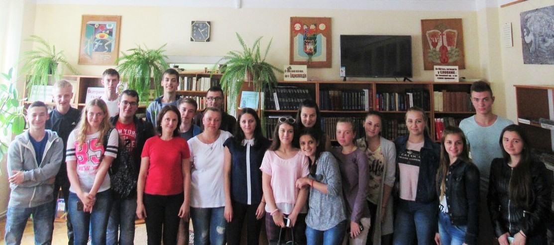 В Ужгороді студенти УТЕК КНТЕУ вже відзначили ювілей Михайла Грушевського