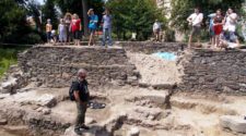 Розкопки в Ужгородському замку